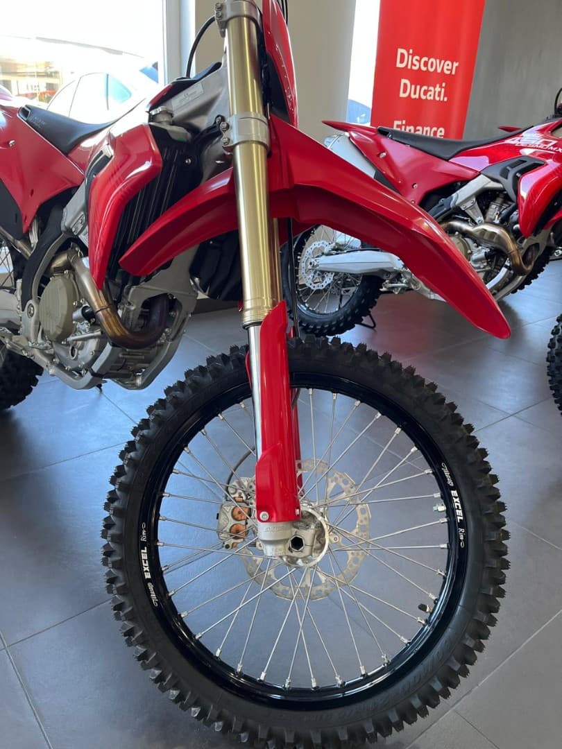 2026 DUCATI DESMO450MX