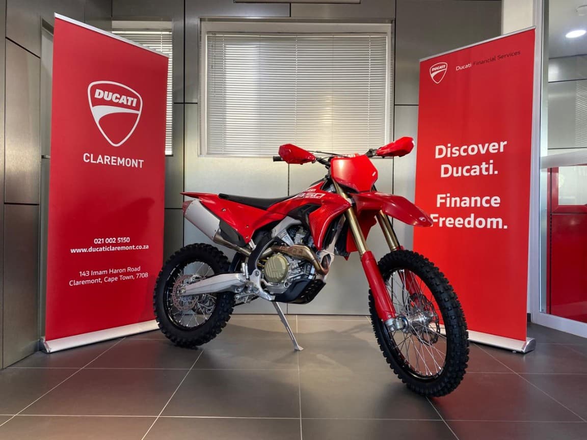 2026 DUCATI DESMO450EDX